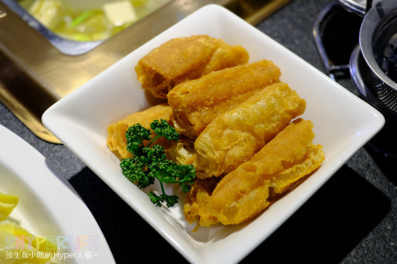 台中中區美食,台中好吃麻辣鍋,台中美食,台中麻辣鍋推薦,必吃麻辣鍋,瓦庫燒肉,瓦庫麻辣鍋,瓦庫麻辣鍋價格,瓦庫麻辣鍋菜單,瓦庫麻辣附近停車場 @強生與小吠的Hyper人蔘~