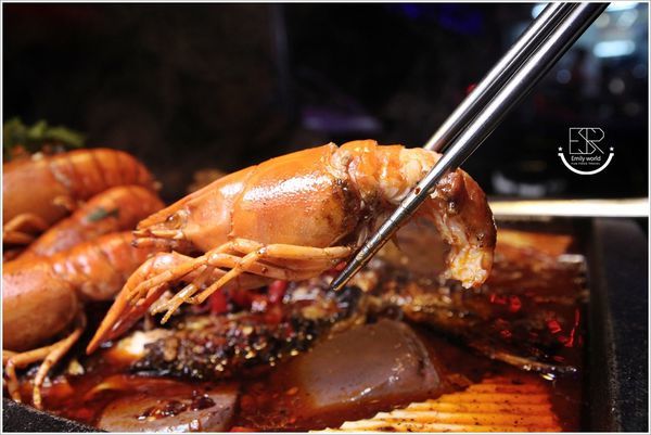 水貨烤魚火鍋中壢店 (19).JPG