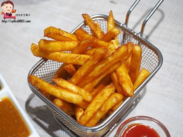 新北中和美食-鬥炙原味炙燒牛排-中和店-64盎司太驚人,大盎司的牛排還是很鮮甜 (邀約) @民宿女王芽月-美食.旅遊.全台趴趴走