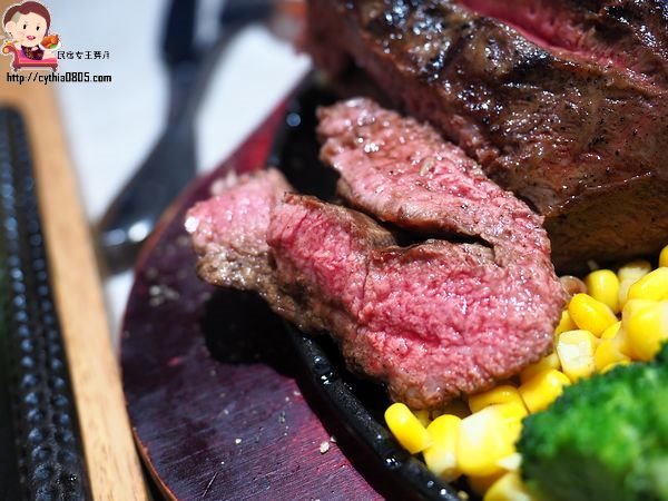 新北中和美食-鬥炙原味炙燒牛排-中和店-64盎司太驚人,大盎司的牛排還是很鮮甜 (邀約) @民宿女王芽月-美食.旅遊.全台趴趴走