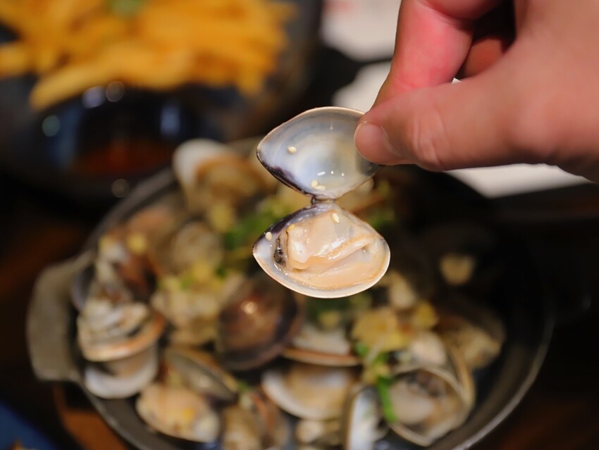 只要230元起就能吃到超美味個人日式定食套餐.5道精緻料理一次享受