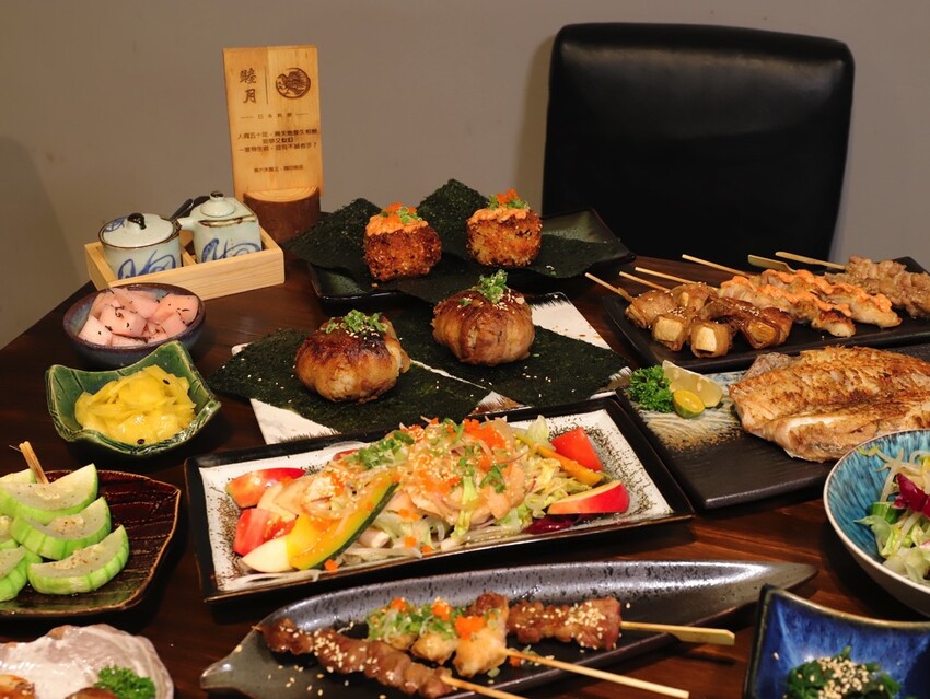 只要230元起就能吃到超美味個人日式定食套餐.5道精緻料理一次享受