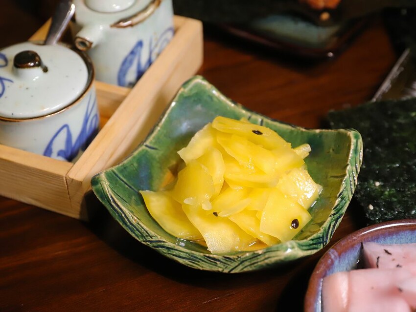 只要230元起就能吃到超美味個人日式定食套餐.5道精緻料理一次享受