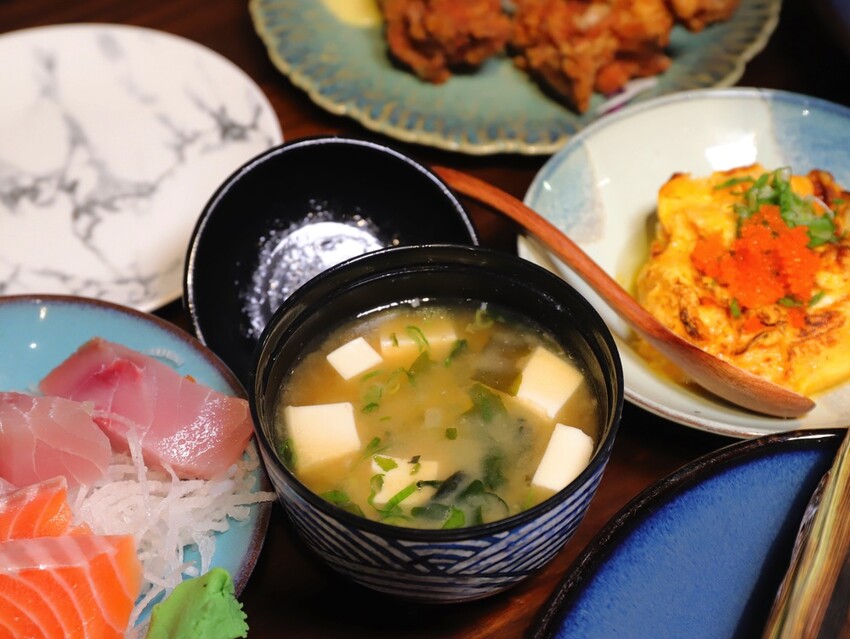 只要230元起就能吃到超美味個人日式定食套餐.5道精緻料理一次享受