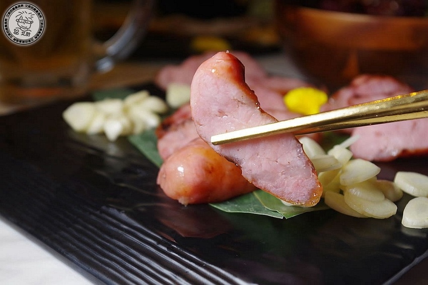 11黑豬肉香腸2.JPG