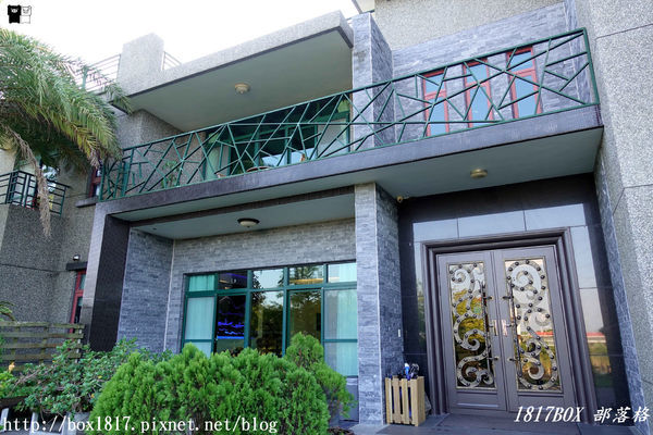 【宜蘭。五結】傳藝渡假會館Tradition Arts Villa。一泊二食。私房落羽松湖畔。玩沙綠地。渡假聖地。宜蘭民宿