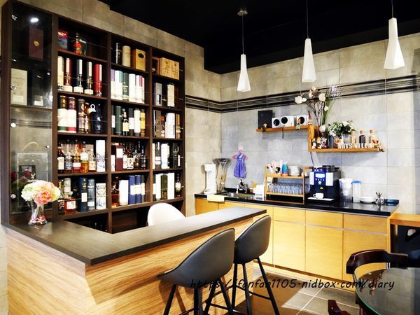 宜蘭住宿【傳藝渡假會館】 #田園間湖畔VILLA #沙坑 #划小船 #餵魚 #一泊二食 #親子住宿 的好去處 (10).JPG