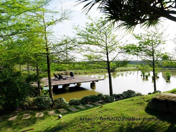 宜蘭住宿【傳藝渡假會館】 #田園間湖畔VILLA #沙坑 #划小船 #餵魚 #一泊二食 #親子住宿 的好去處 (50).JPG