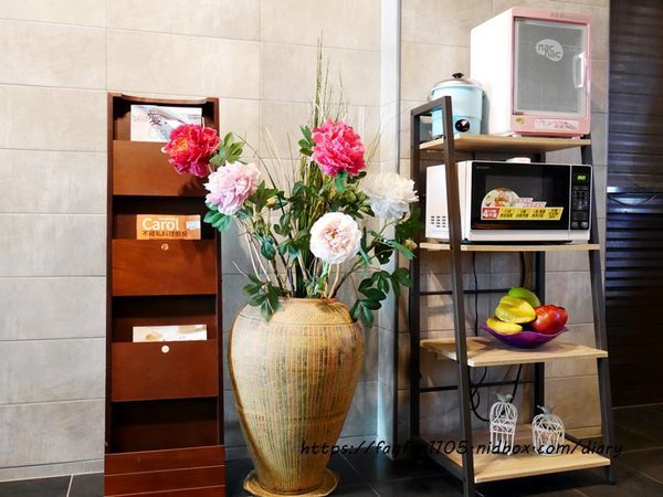 宜蘭住宿【傳藝渡假會館】 #田園間湖畔VILLA #沙坑 #划小船 #餵魚 #一泊二食 #親子住宿 的好去處 (12).JPG