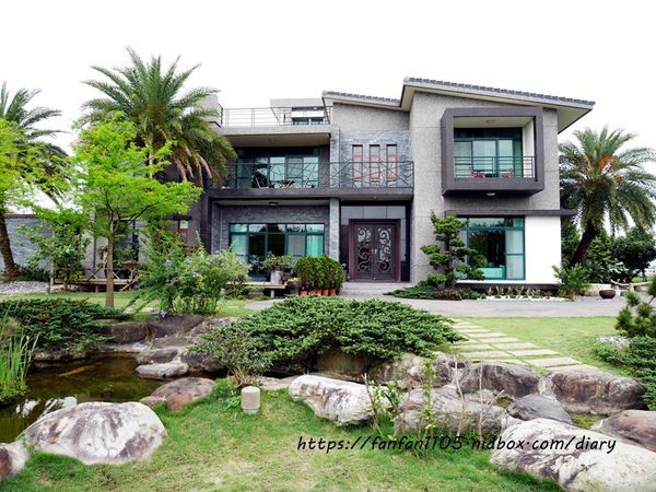 宜蘭住宿【傳藝渡假會館】 #田園間湖畔VILLA #沙坑 #划小船 #餵魚 #一泊二食 #親子住宿 的好去處 (5).JPG