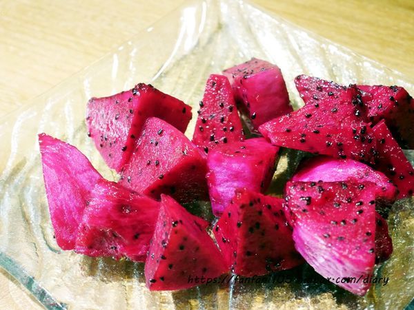 宜蘭住宿【傳藝渡假會館】 #田園間湖畔VILLA #沙坑 #划小船 #餵魚 #一泊二食 #親子住宿 的好去處 (43).JPG