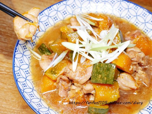 宜蘭住宿【傳藝渡假會館】 #田園間湖畔VILLA #沙坑 #划小船 #餵魚 #一泊二食 #親子住宿 的好去處 (37).JPG