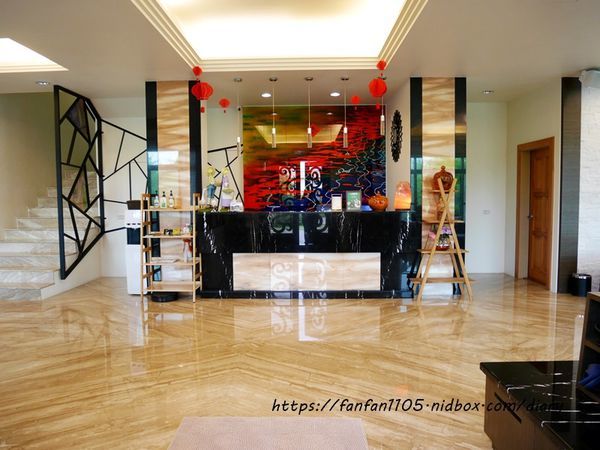 宜蘭住宿【傳藝渡假會館】 #田園間湖畔VILLA #沙坑 #划小船 #餵魚 #一泊二食 #親子住宿 的好去處 (27).JPG