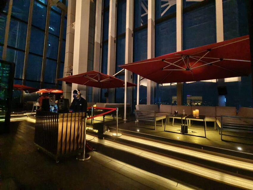 48167.jpg - 【台北】信義區高空酒吧。南山微風CE LA VIˋ Taipei48樓。360度環景觀看101夜景