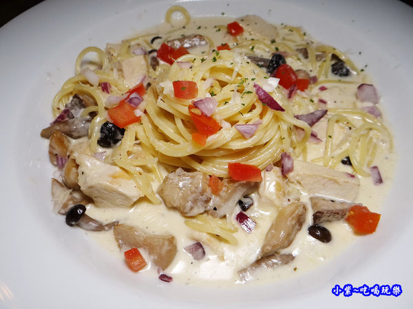 奶油蘑菇雞肉義大利麵-沛緹歐 (3).jpg