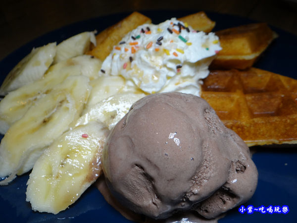 鬆餅香蕉香草冰淇淋-沛緹歐 (1).jpg