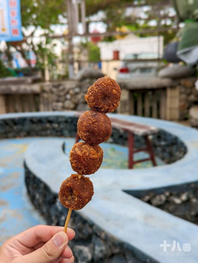 【離島-澎湖旅遊】回家炸粿|現炸雙拼炸粿、顧眼小卷 菊島海味一次滿足 - 十八Team|生活日誌