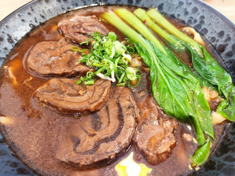 集英會牛肉麵館 老甕酸菜牛肉麵