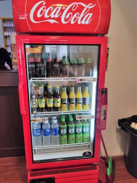 集英會牛肉麵館 冷飲區