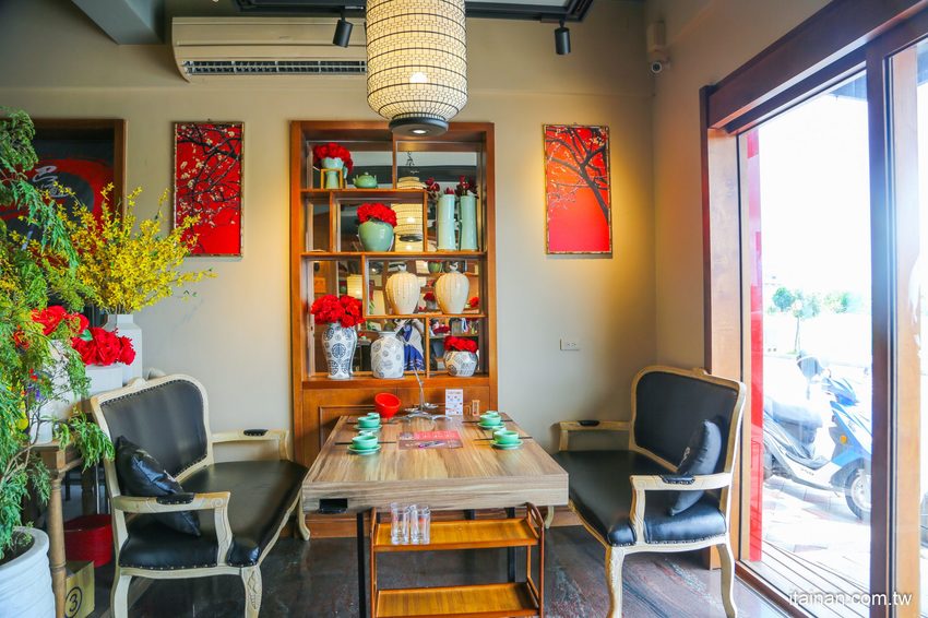 澎湖最美的網美麻辣火鍋「巴適麻辣鍋」正統手工拌炒辣椒技術，嚴選二十四種中藥材入鍋!! - 台南好Food遊