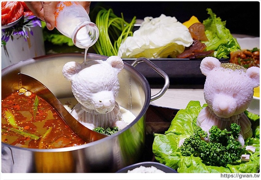 姓陳的在哪裡?愛食鍋請你吃肉肉啦!還有超萌芋泥小熊鍋,每天限量五隻喔~