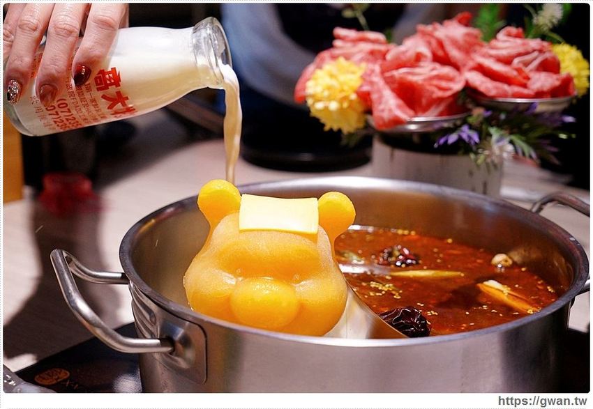 台中超萌小熊維尼鍋來囉，還有生日幾歲送幾隻蝦蝦，每天限五組！