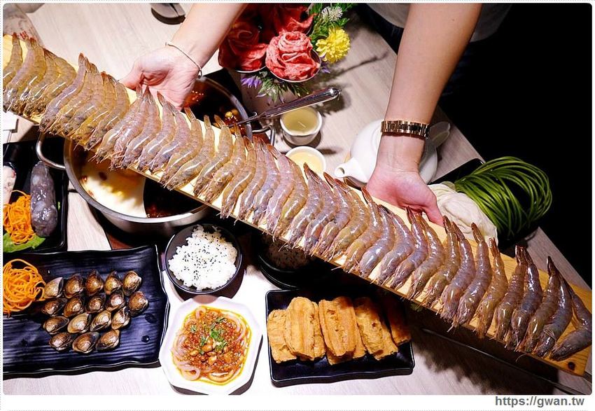 台中超萌小熊維尼鍋來囉，還有生日幾歲送幾隻蝦蝦，每天限五組！