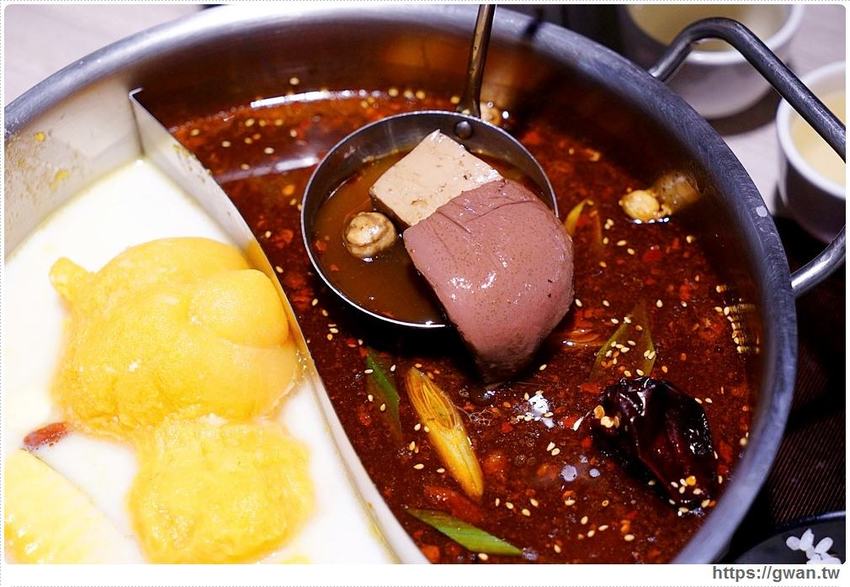 台中超萌小熊維尼鍋來囉，還有生日幾歲送幾隻蝦蝦，每天限五組！