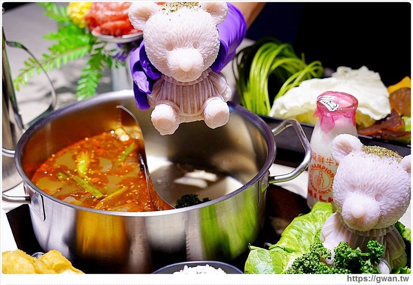 姓陳的在哪裡?愛食鍋請你吃肉肉啦!還有超萌芋泥小熊鍋,每天限量五隻喔~