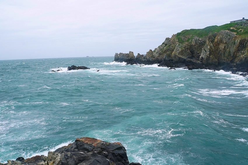 馬祖藍眼淚-西莒菜埔澳地質公園-在地人帶路訪秘境-保證拍得到藍眼淚-食尚玩家推薦