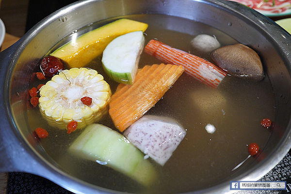 台北東區火鍋推薦【故意goodeat海鮮鍋物】現撈活體海鮮吃得過癮/東區平價火鍋