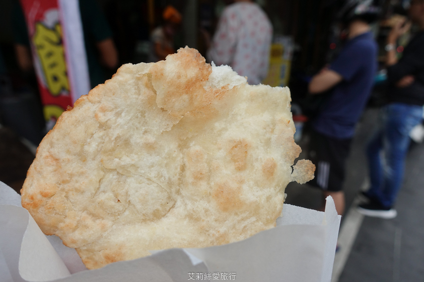 蘆洲三重美食》 荷媽 雪釀餅 全台獨創！純手工純米釀發酵餅皮 不是蛋餅也不是蔥油餅 - 艾莉絲愛旅行