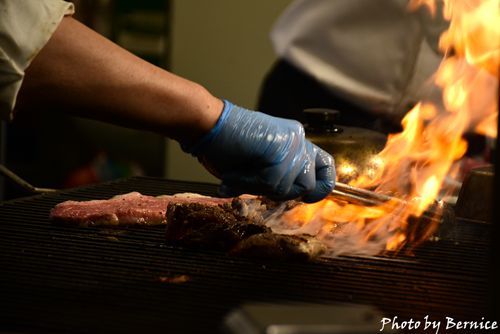 0609 Ikinari Steak06.jpg