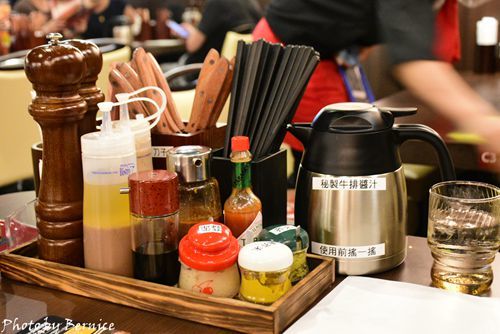 0609 Ikinari Steak03.jpg