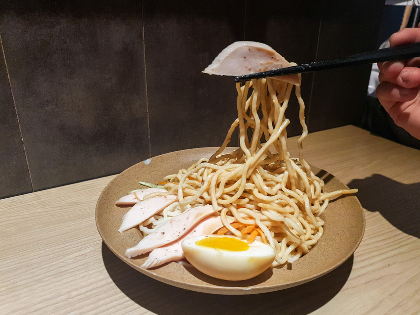 台北美食||小良絆涼麵專門店-復古帶點文青感受的清爽涼麵店||大同區、赤峰街美食