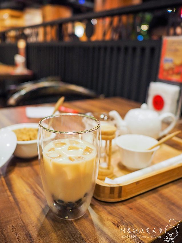 【台北】呷七碗永康店｜肉粽油飯米粉牛肉麵傳統小吃任君挑選｜捷運東門站、大安區美食