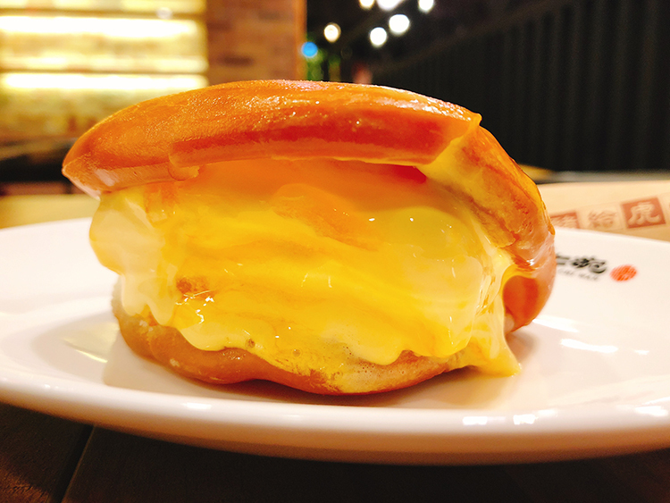 呷七碗,呷七碗永康店,永康街美食,東門站美食,我不是他媽媽,Yongkang Street,彌月油飯,太子油飯,精緻東方下午茶,虎咬冰