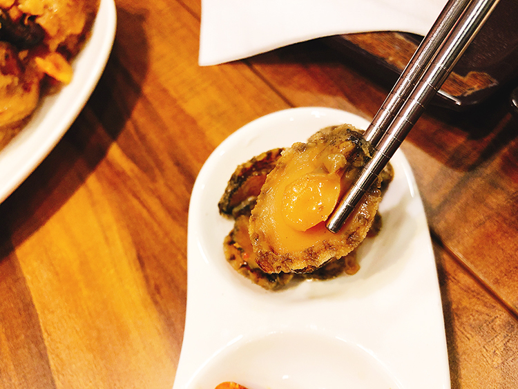 呷七碗,呷七碗永康店,永康街美食,東門站美食,我不是他媽媽,正記美食,相機食先,永康商圈住宿,東門站住宿.捷運東門站旅館,捷運東門站日租,永康街日租