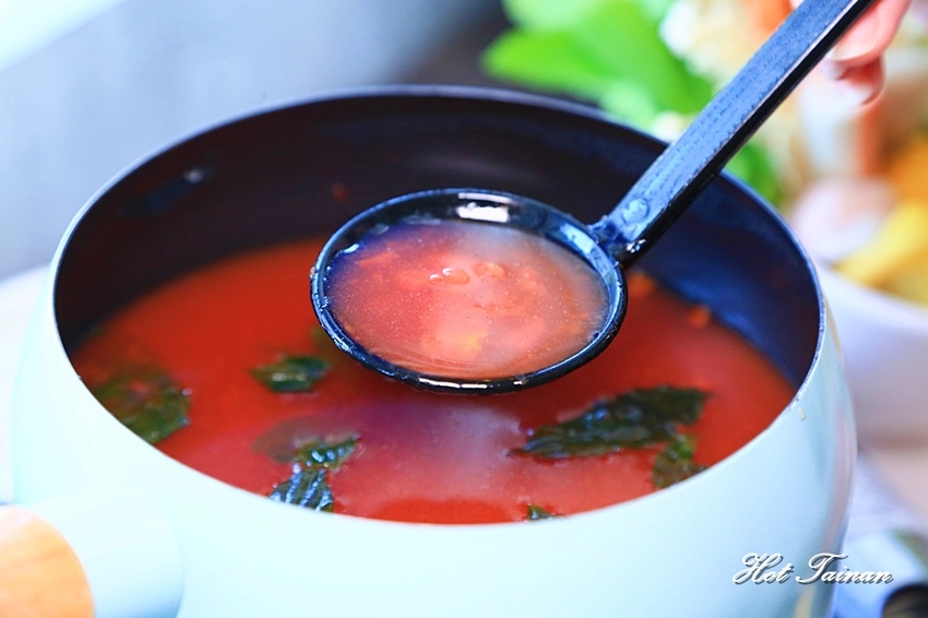 是網美都要來！店內店外都好拍的複合式餐飲店：樂咖壹店 - 熱血玩台南。跳躍新世界