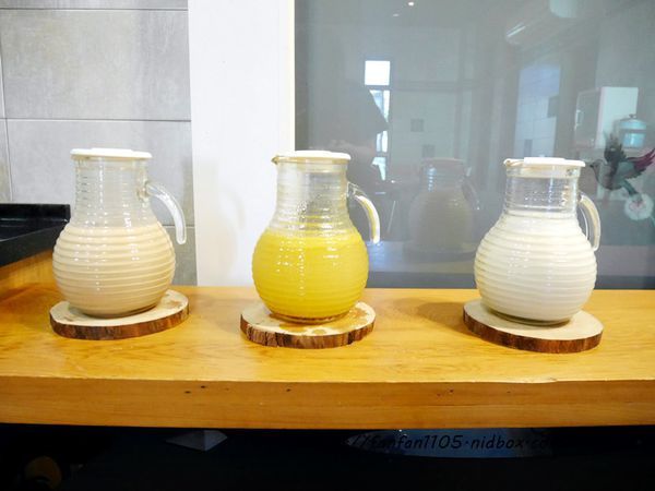 宜蘭住宿【傳藝渡假會館】 #田園間湖畔VILLA #沙坑 #划小船 #餵魚 #一泊二食 #親子住宿 的好去處 (52).JPG