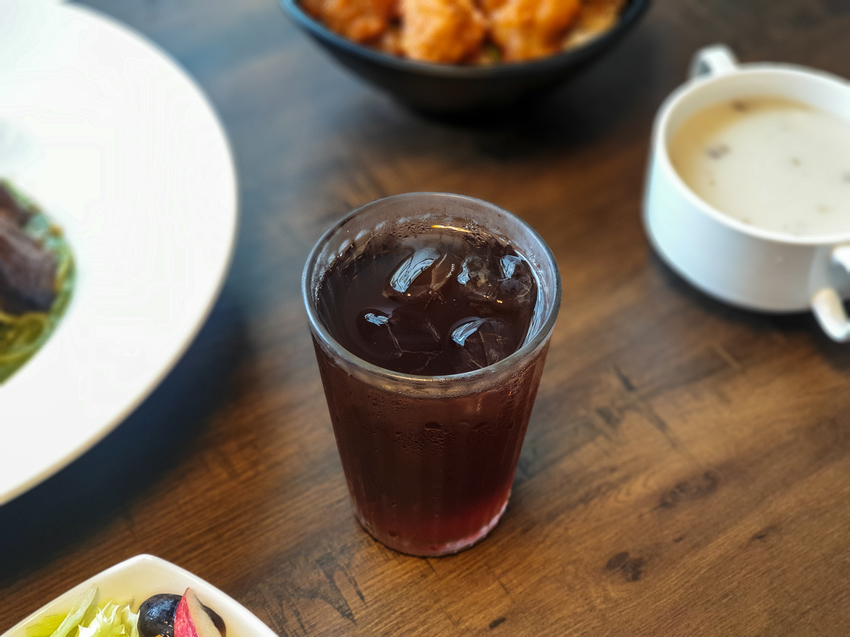 高雄美食||半子-兩百元內就能吃到牛肉義大利麵，份量大又平價的學區美食 ||三民區、平價美食、高應大美食