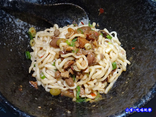 八寶醡醬麵1.jpg