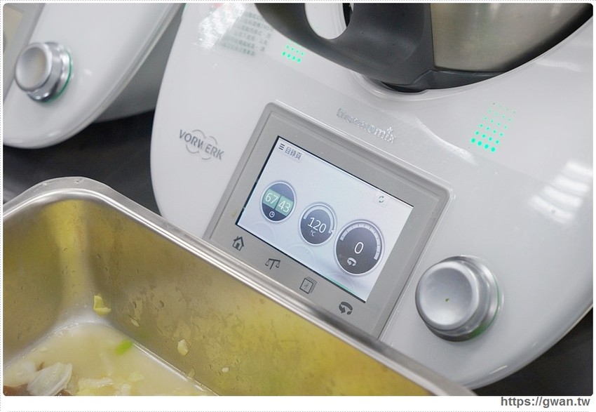 台中超蝦便當店,龍蝦、天使蝦通通擺上桌!!還有浮誇比臉大雞腿~