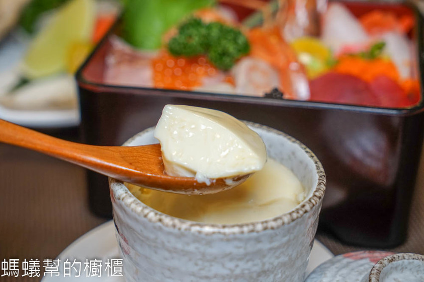 台中大里海饕丼飯專賣店 | 炙燒比目魚鮨邊嫩牛丼、極上海饕丼，滿意又平價丼飯，台中日本料理推薦。 - 螞蟻幫的櫥櫃