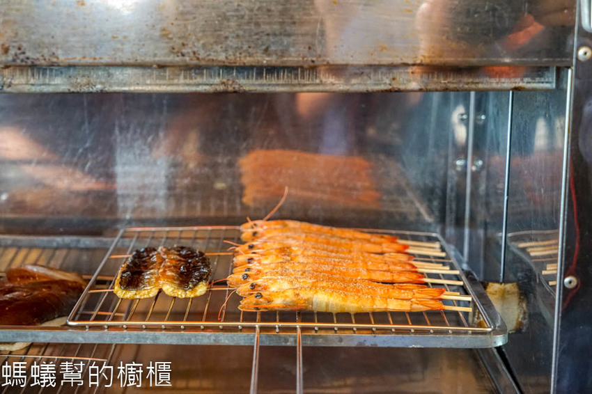 台中大里海饕丼飯專賣店 | 炙燒比目魚鮨邊嫩牛丼、極上海饕丼，滿意又平價丼飯，台中日本料理推薦。 - 螞蟻幫的櫥櫃