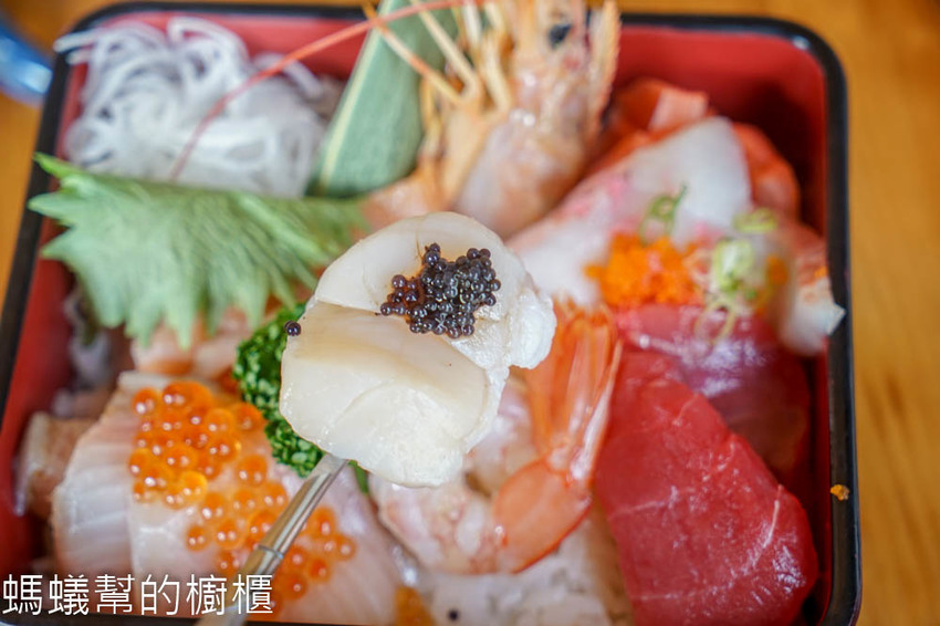 台中大里海饕丼飯專賣店 | 炙燒比目魚鮨邊嫩牛丼、極上海饕丼，滿意又平價丼飯，台中日本料理推薦。 - 螞蟻幫的櫥櫃
