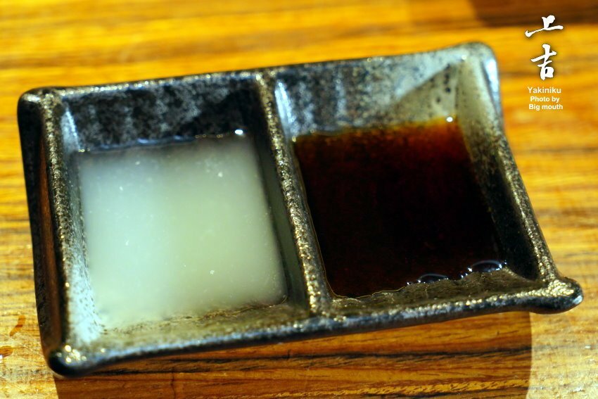 【台北美食】上吉燒肉.頂級牛肉盛合+專人代烤,大口吃和牛超滿足!