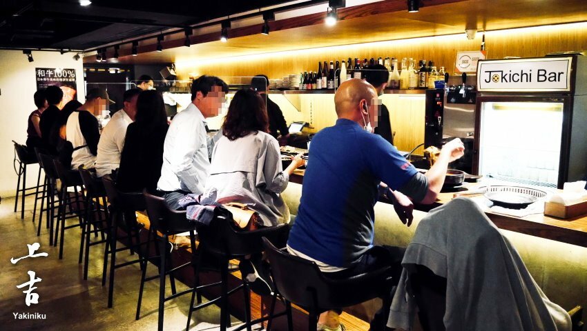 【台北美食】上吉燒肉.頂級牛肉盛合+專人代烤,大口吃和牛超滿足!