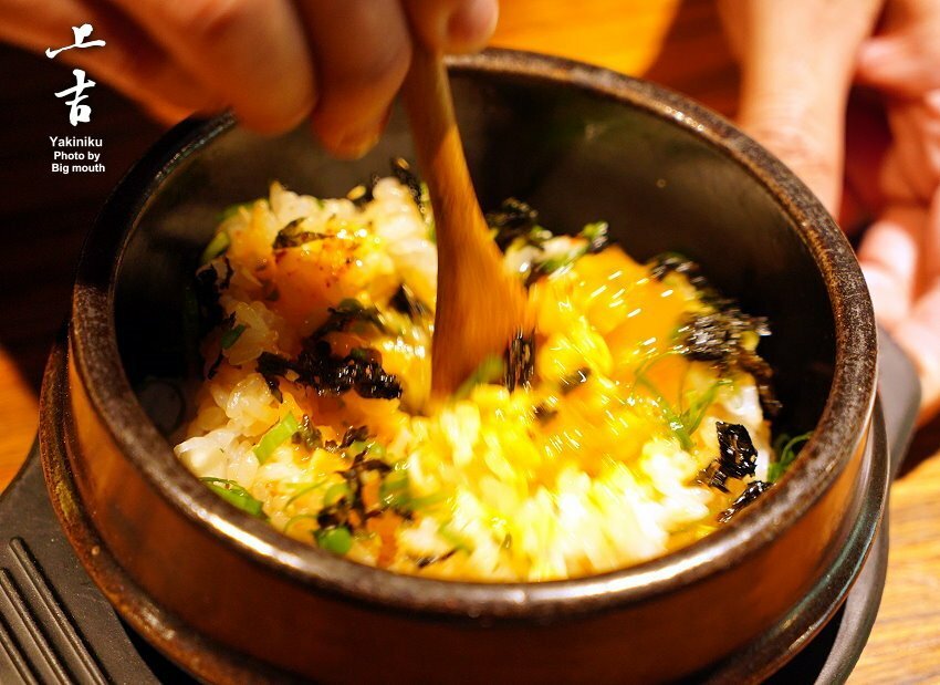 【台北美食】上吉燒肉.頂級牛肉盛合+專人代烤,大口吃和牛超滿足!