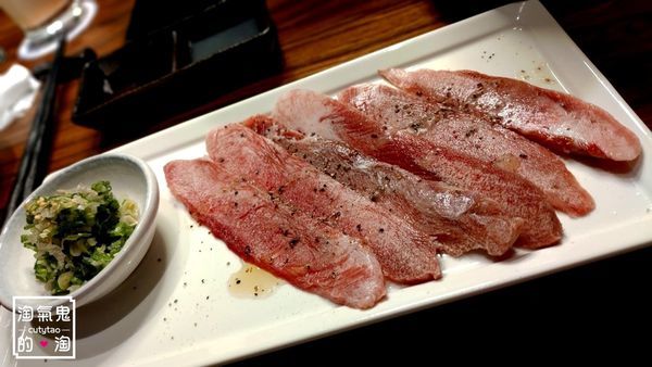 台北燒肉》國父紀念館站~上吉燒肉 | 薄切嫩豬舌 NT.160